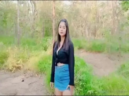Ajak Pacar Ke Semak Semak Ngentot Ganas Liar backdrop