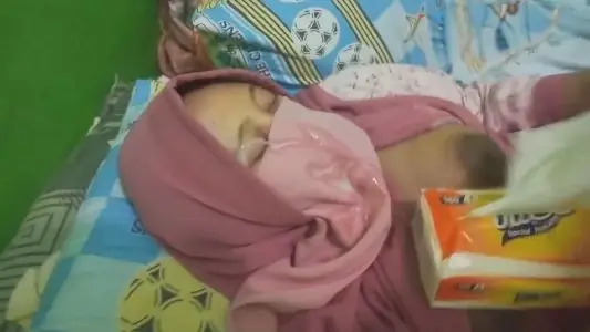 Bercadar Binal Goyang Niqab Basah Sembur Muka backdrop