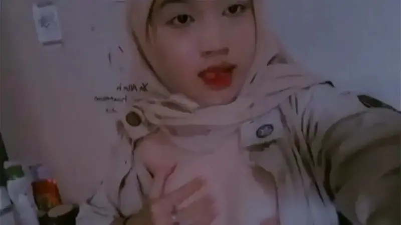 Bokep Jilbab Remaja Seragam SMP Main Lembut backdrop