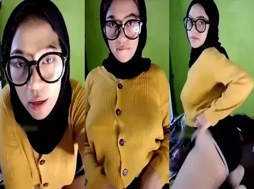 Bokep Jilbab Ukhti Pamer Dada Karena Disawer Koin backdrop