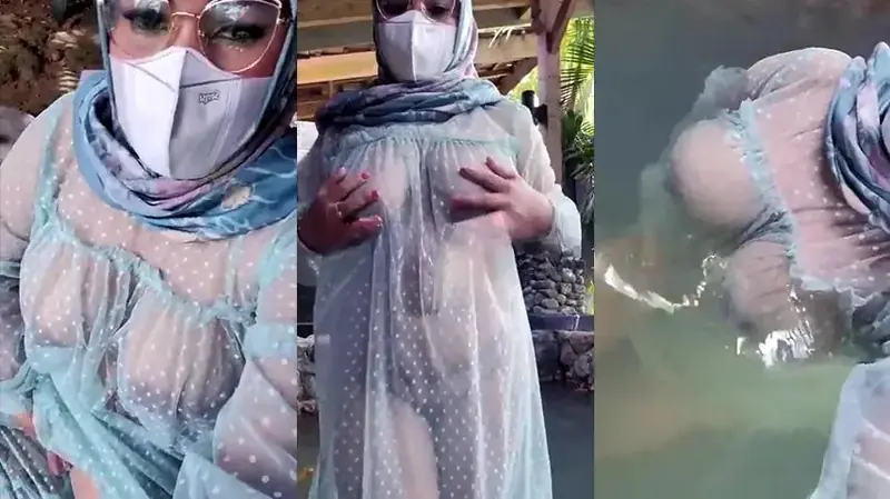 Jilbab Transparan Di Kolam Renang Basah backdrop