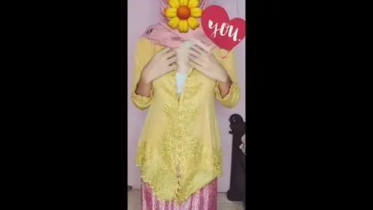Ukhti Kebaya Hijab Pink Live Berani Viral backdrop